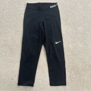Nike Pro Dri-Fit Cropped Black Leggings